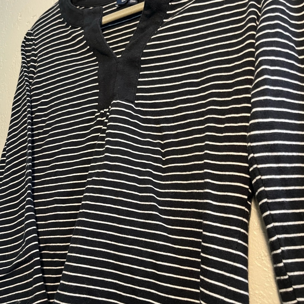 Jones New York Black and White Striped Cardigan Collared V-Neck Long Sleeve SZ S - Picture 5 of 11